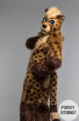 Kenta Starr (cheetah fursuit)_3